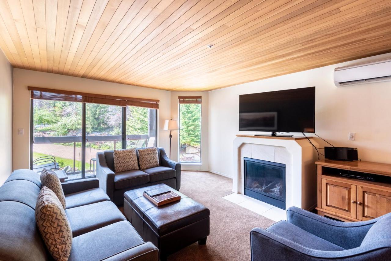 Apartamento The Ironwood On Blueberry Hill Whistler Exterior foto